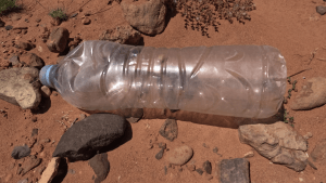 plastic afval waterfles